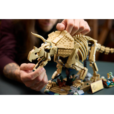 LEGO Конструктор LEGO Jurassic World Скамянілості динозаврів: трицератопс LEGO Конструктор LEGO Jurassic World Скамянілості динозаврів: трицератопс