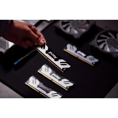 Kingston Пам'ять ПК DDR5 32GB 6400 FURY Renegade XMP Срібний