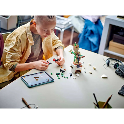 LEGO Конструктор Marvel Танцюючий Ґрут