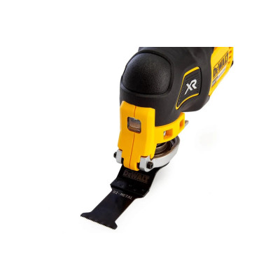 DeWALT Багатофункціональний інструмент акумуляторний 18В XR Li-lon безщітковий 20000кол/хв 1.1кг без АКБ і ЗП