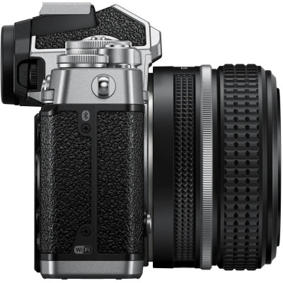 Nikon Цифр. Фотокамера Z fc + 28mm f2.8 SE Kit