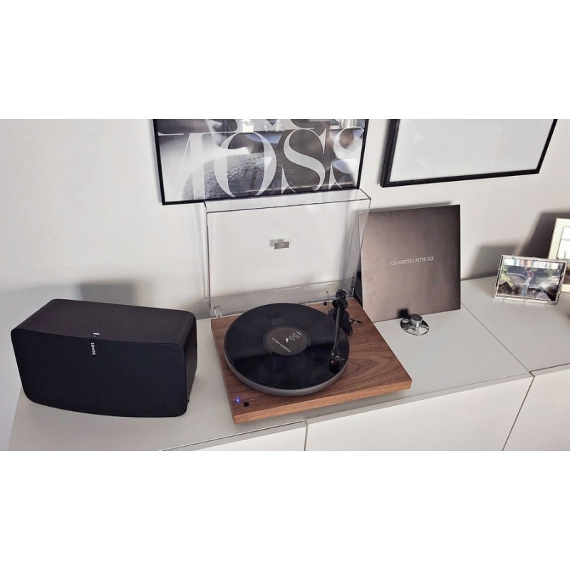 Sonos Вініловий програвач Pro-Ject Debut Carbon Edition Walnut