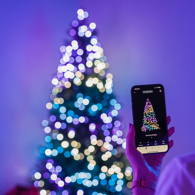 Twinkly Гірлянда Smart LED Twinkly tree Strings RGB 500 налаштована на 2.1м ялинці