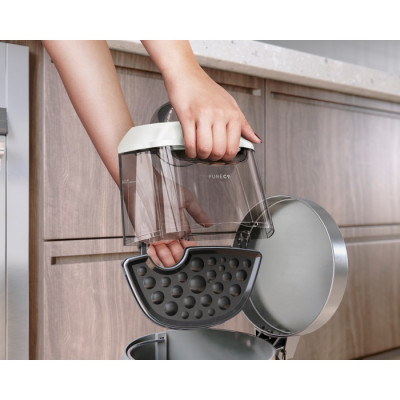 Electrolux Пилосос контейнерний, 650Вт, конт пил -1.6л, PureAdvantage D11, 4 насадки, білий