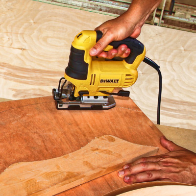 DeWALT Лобзик 650Вт 500-3200кол/хв хід 24мм 2.4кг