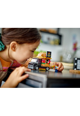 LEGO Конструктор City Вантажівка з гамбургерами