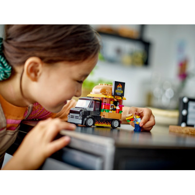 LEGO Конструктор City Вантажівка з гамбургерами