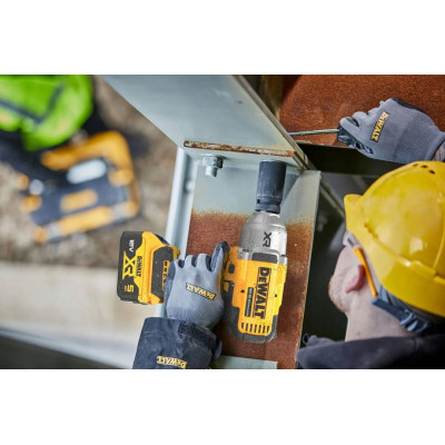 DeWALT Гайковерт ударний XR Li-Ion безщітковий 18В 1898Нм 2300об·хв 2200уд/хв 1/2" 2.9кг без АКБ і ЗП