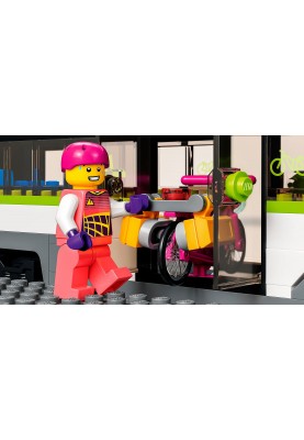 LEGO Конструктор City Trains Пасажирський потяг-експрес