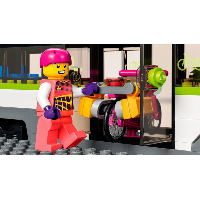 LEGO Конструктор City Trains Пасажирський потяг-експрес