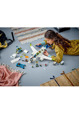 LEGO Конструктор City Пасажирський літак