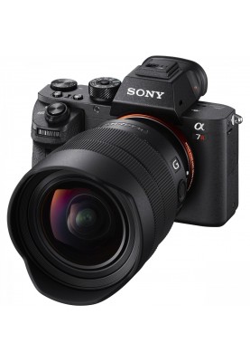 Sony 12-24mm, f/4.0 G для NEX FF