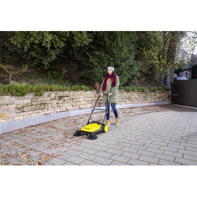 Karcher Підмітальна машина S 4 Twin ручна, захват 68см, контейнер 20л, 10.2кг