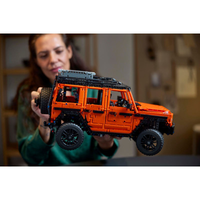 LEGO Конструктор Technic Mercedes-Benz G 500 PROFESSIONAL Line