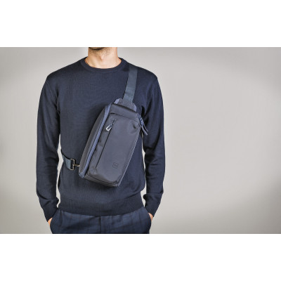 Tucano Astra crossbody, синя