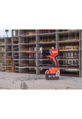 Milwaukee Шурупокрут-дриль акумуляторний М18 BLPDRC-422С 18В 1х2А·рік 1х4А·рік 60Нм 500·1700об·хв ЗП M12-18C кейс 1.5кг