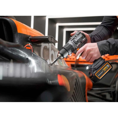 DeWALT Набір із двох акумуляторних інструментів DeWalt McLaren F1 TEAM LIMITED EDITION 18В XR дриль-шурупокрут DCD85 шурупокрут акумуляторний DCF85 акб 2х5А·год ЗП кейс 6.5кг