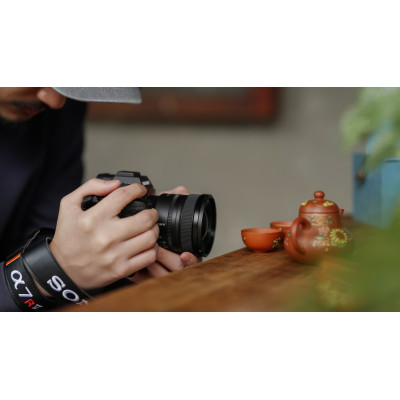 Sony Об'єктив 16mm f/1.8 G для NEX FF