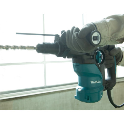 Makita Перфоратор HR3012FCJ 1050 Вт, SDS-Plus, 3.9Дж, 4 режими, 4.7 кг