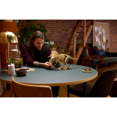 LEGO Конструктор LEGO Jurassic World Скамянілості динозаврів: трицератопс LEGO Конструктор LEGO Jurassic World Скамянілості динозаврів: трицератопс