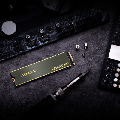 ADATA Накопичувач SSD M.2 2TB PCIe 4.0 XPG LEGEND 800