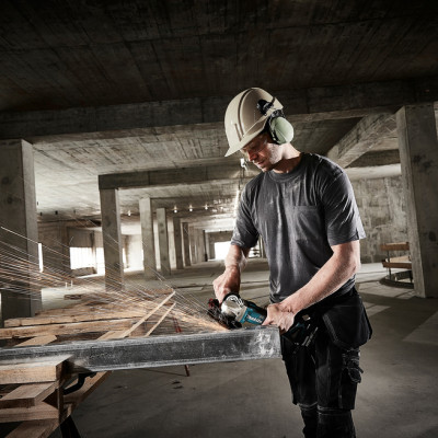 Makita DGA 504 Z