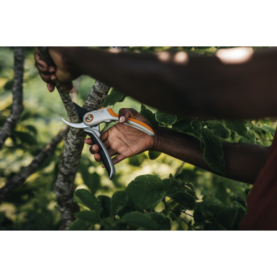 Fiskars Сікатор плоский Plus P531, 27,1 см, 269гр металевий