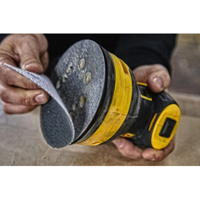 DeWALT Шліфмашина ексцентрикова 280Вт 8000-12000об.хв 125мм амплітуда 2.6мм 1.28кг