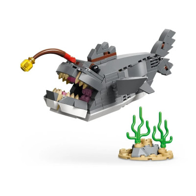 LEGO Конструктор LEGO Creator Люта акула зі скринею скарбів