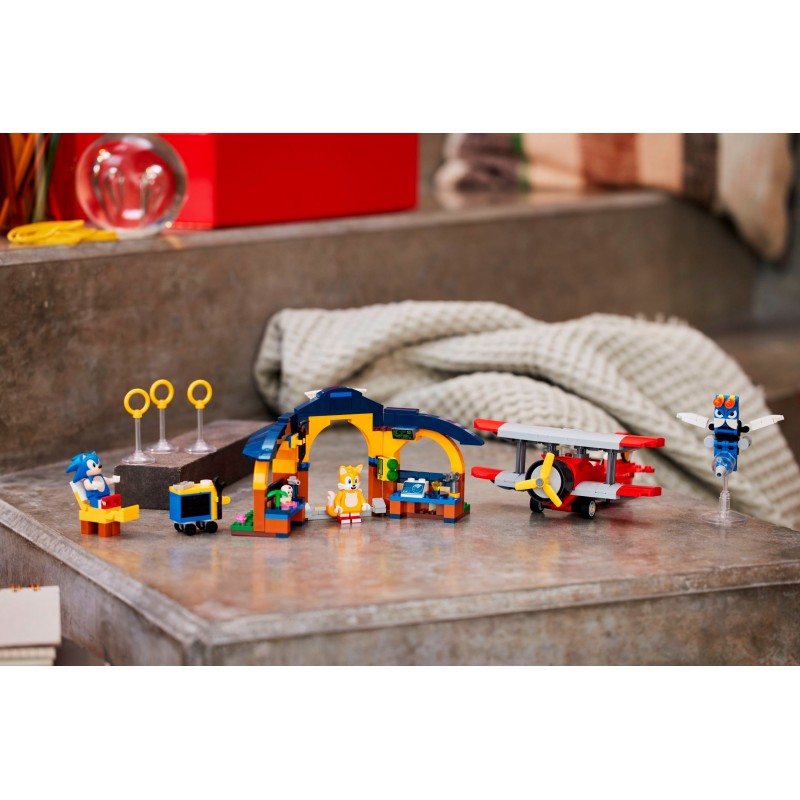 LEGO Конструктор Sonic the Hedgehog Майстерня Тейлз і літак Торнадо