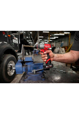 Milwaukee Шурупокрут-дриль акумуляторний M12 FDD2-0 12В 45Нм 450·1550об·хв 1.1кг без АКБ та ЗП