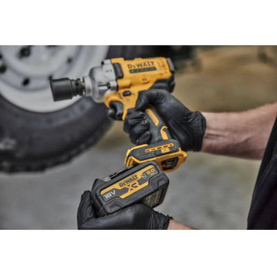 DeWALT Гайковерт ударний акумуляторний DeWALT XR Li-Ion 18В 1084Нм 2000об/хв 3250уд/хв 1/2" 1.67кг без АКБ та ЗП