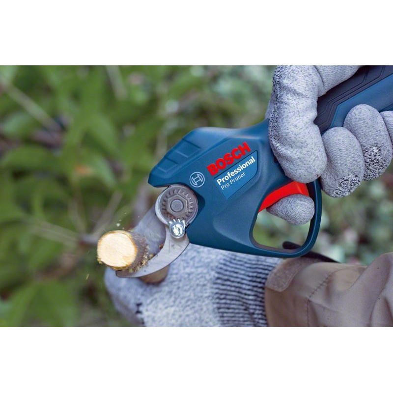 Bosch Секатор Pro Pruner SOLO акумуляторний, 12В, 3.0 Ач, до 25мм, 1кг