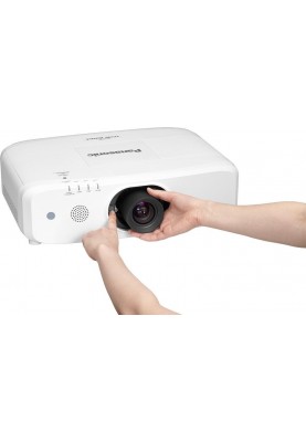 Panasonic Інсталяційний проектор PT-EZ590E (3LCD, WUXGA, 5400 ANSI lm)