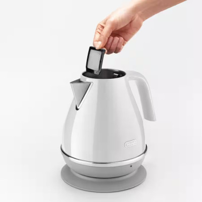 Delonghi Електрочайник Icona Capitals, 1.7л, нержавіюча сталь, білий