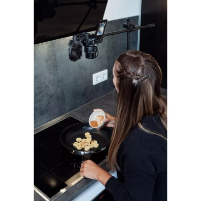 Canon Цифр. фотокамера Canon EOS R50 + RF-S 18-45 IS STM Black