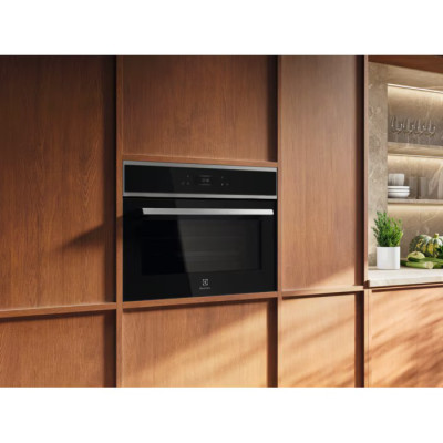 Electrolux Мікрохвильова піч Electrolux вбудована, 44л, електрон. керування, 2100Вт, гриль, дисплей, чорний