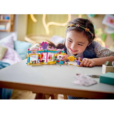 LEGO Конструктор LEGO Friends Цукерня Хартлейк-Сіті