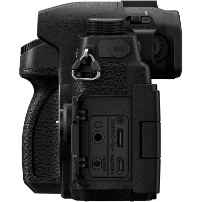 Panasonic Цифр. фотокамера DC-G97 Kit 12-60 мм f3.5-5.6 Panasonic Цифр. фотокамера DC-G97 Kit 12-60 мм f3.5-5.6