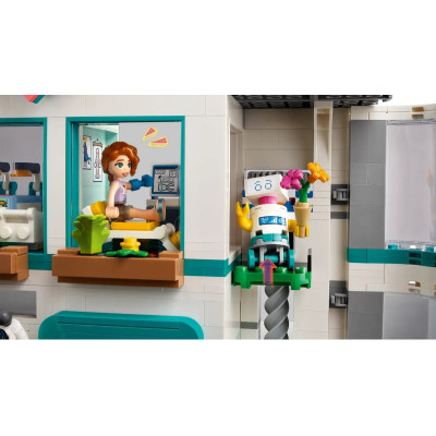 LEGO Конструктор Friends Лікарня в Хартлейк-Сіті