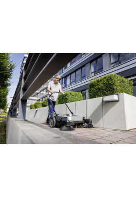 Karcher Підмітальна машина професійна KM 70/20 C 2SB ручна захоплення 98см контейнер 45л 22кг