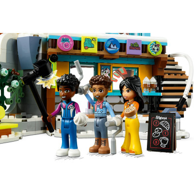 LEGO Конструктор Friends Святкова гірськолижна траса й кафе