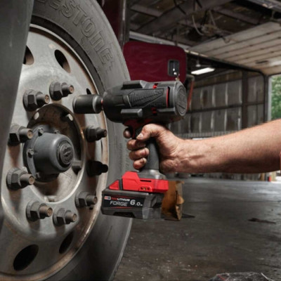 Milwaukee Гайковерт ударний акумуляторний Milwaukee M18 FHIWF2F12MC-502X 18В АКБ 2х5А·год 2034Нм 0-2000об/хв 1/2" ЗП M12-18FC TURBO прожектор M18 ALIS-0 жилет кейс 3.4кг