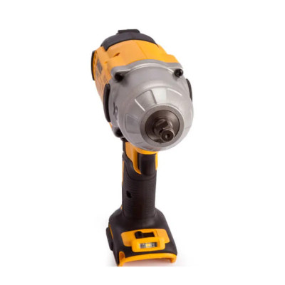 DeWALT Гайковерт ударний DeWalt XR Li-Ion 18В 950Нм 1900об/хв 240уд/хв 1/2" 2.7кг без АКБ та ЗП