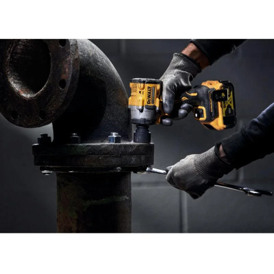 DeWALT Гайковерт ударний акумуляторний DeWALT XR Li-Ion 18В 610Нм 1400-2500об/хв 3550уд/хв 1/2" кейс TSTAK 1.1кг без АКБ та ЗП