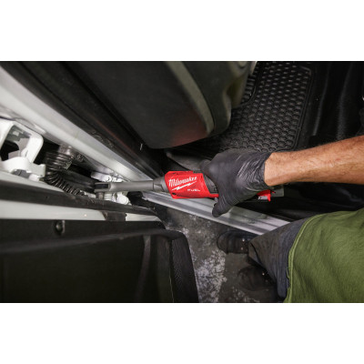 Milwaukee Гайковерт ударний кутовий акумуляторний Milwaukee M12 FUEL 12В 81Нм 350об/хв +набір приладдя 1.2кг без АКБ та ЗП