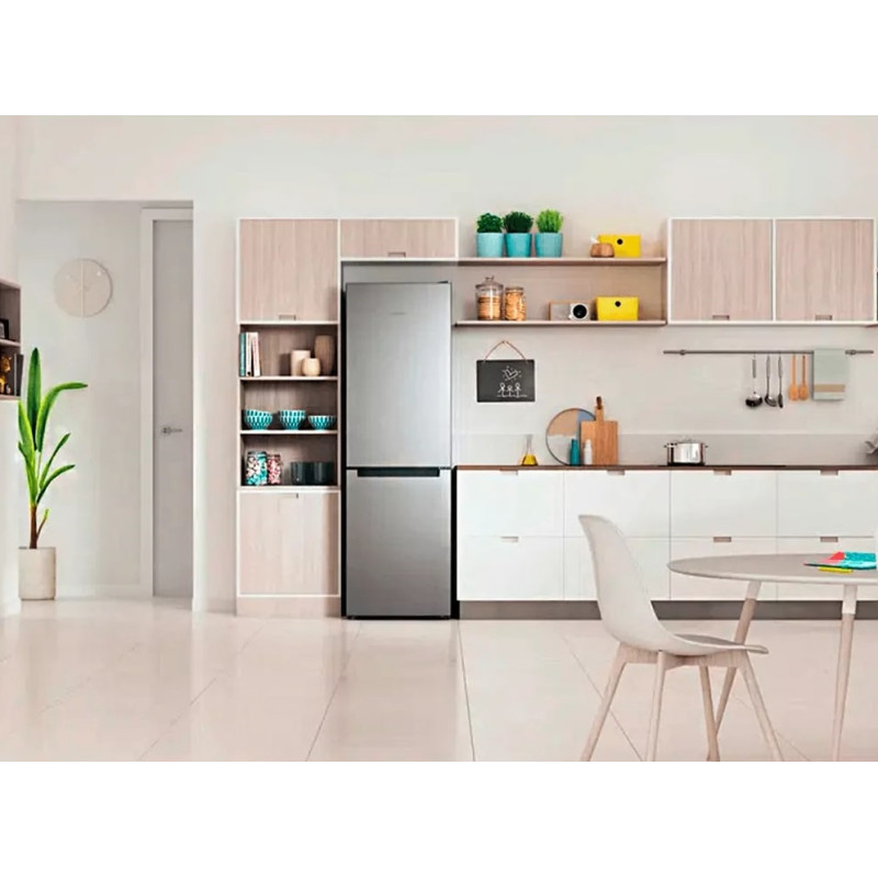 Indesit Холодильник з нижн. мороз. INFC8TI21X0