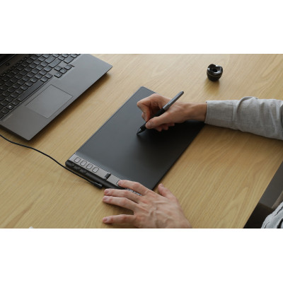 Huion Графічний планшет 10.5"x6.56" H1061P чорний
