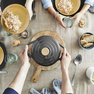 Tefal Кастрюля Tefal Air, з кришкою, 3.1л, алюміній, чорний Tefal Кастрюля Tefal Air, з кришкою, 3.1л, алюміній, чорний