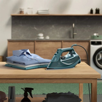 Electrolux Парова праска з автовідключенням E6SI1-6PG